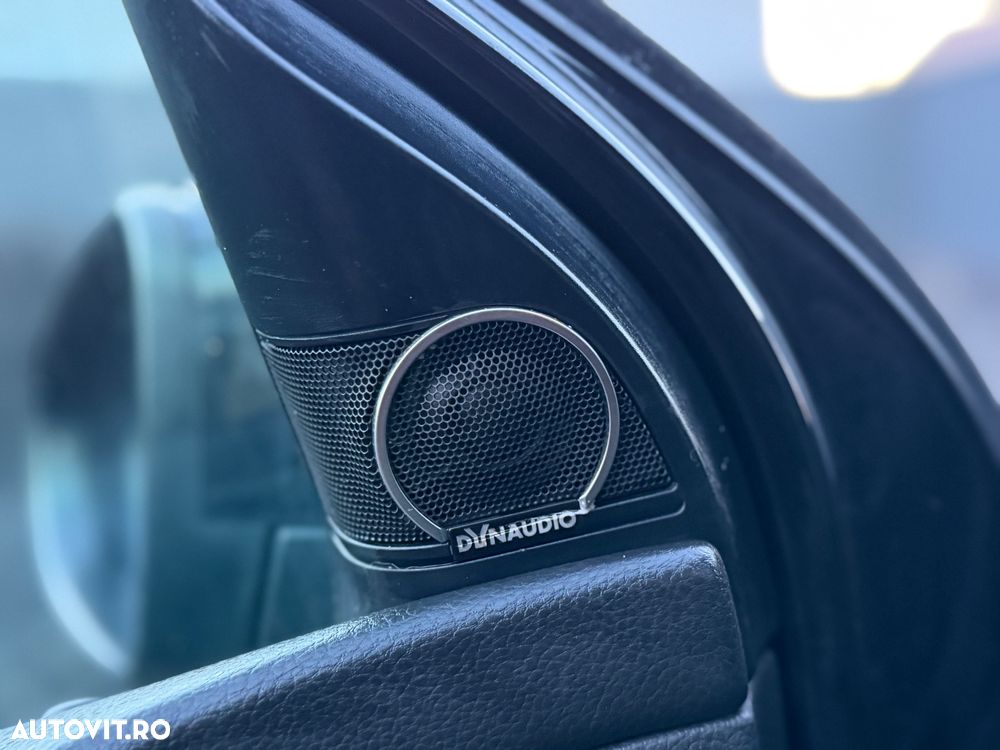 Volkswagen Golf 1.4 TSI DSG Style - 25