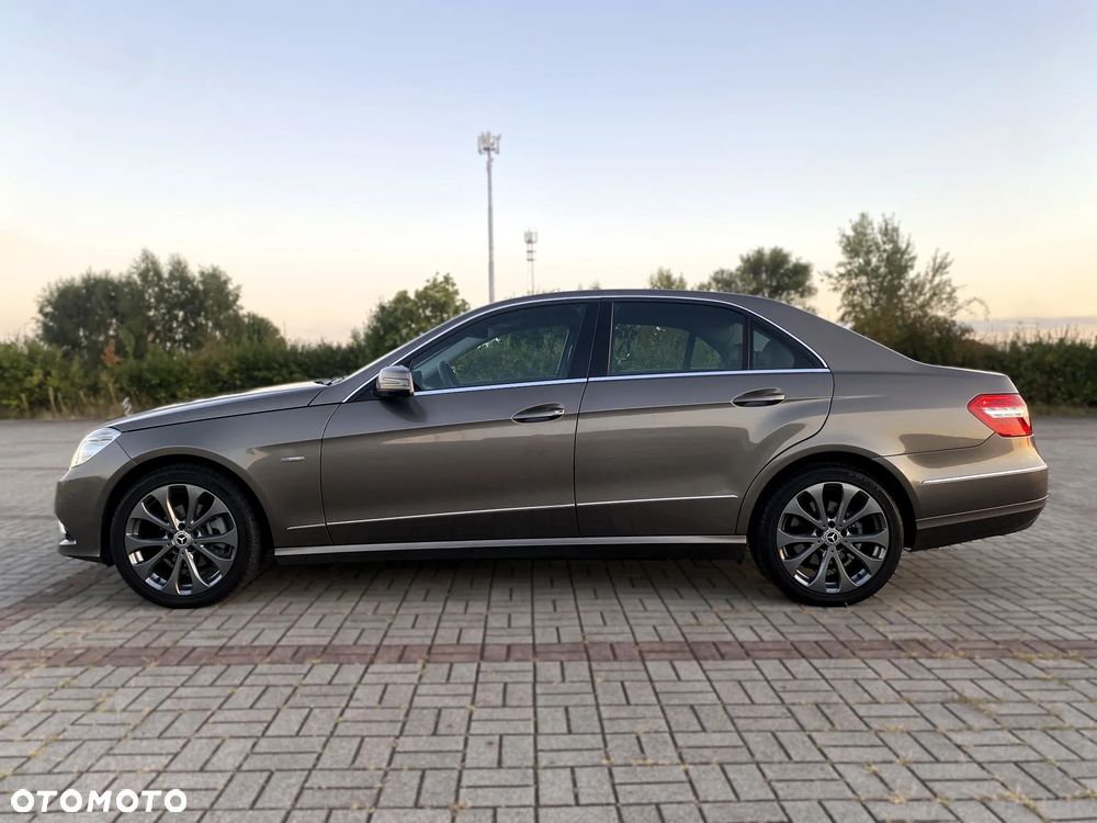 Mercedes-Benz Klasa E 200 CDI BlueEff Avantgarde - 2
