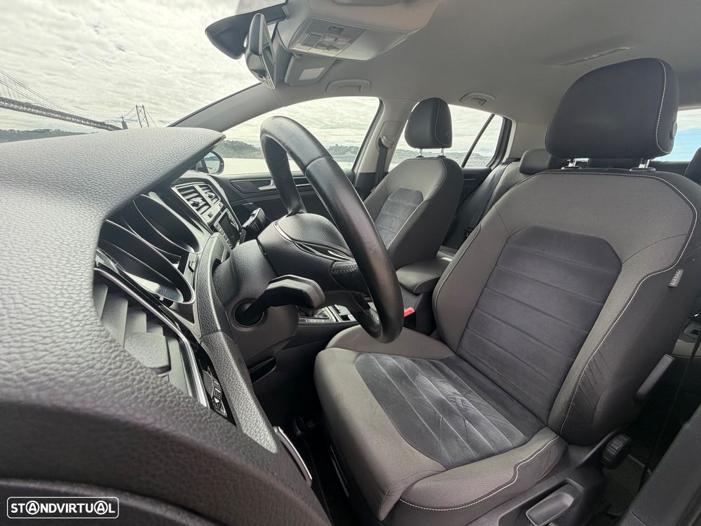 VW Golf 1.6 TDi Highline - 6