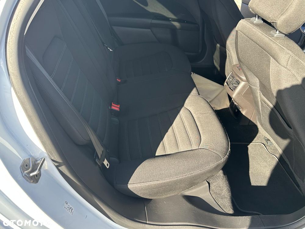 Ford Mondeo 2.0 EcoBlue Titanium - 16