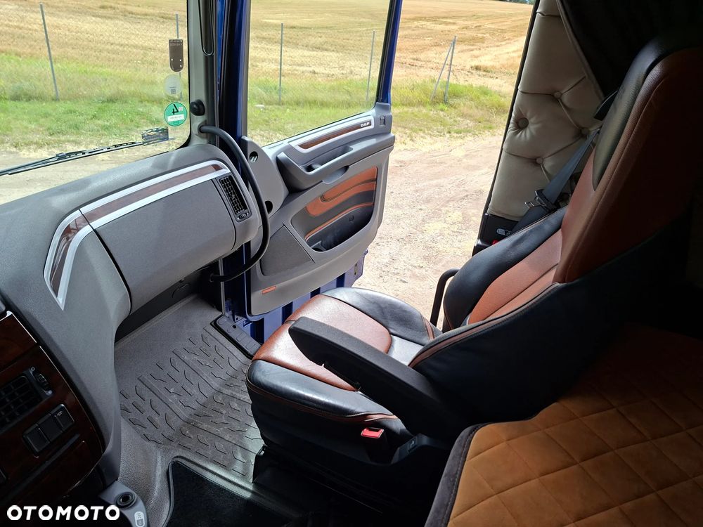 DAF XF - 17