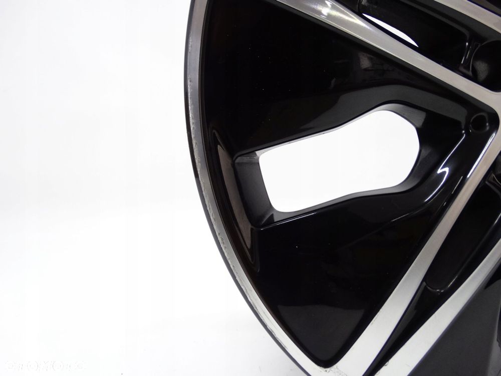 MERCEDES C KLASA W205 FELGA A2054018200 18 CALI - 12