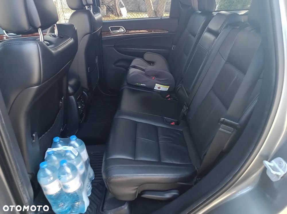 Jeep Grand Cherokee - 15