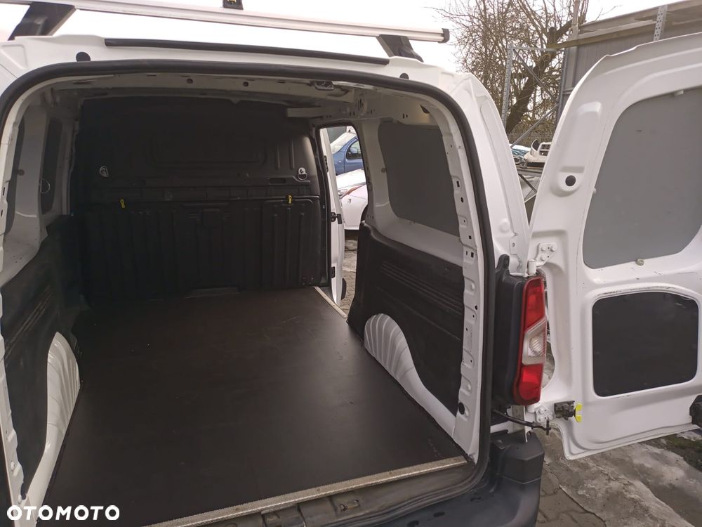 Peugeot PARTNER L2 LONG 3 MIEJSCA - 18