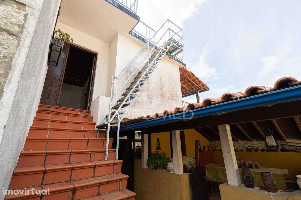 Casa Rústica T3 em Pedra com Vista Panorâmica para a Serra, situada... - Grande imagem: 4/26