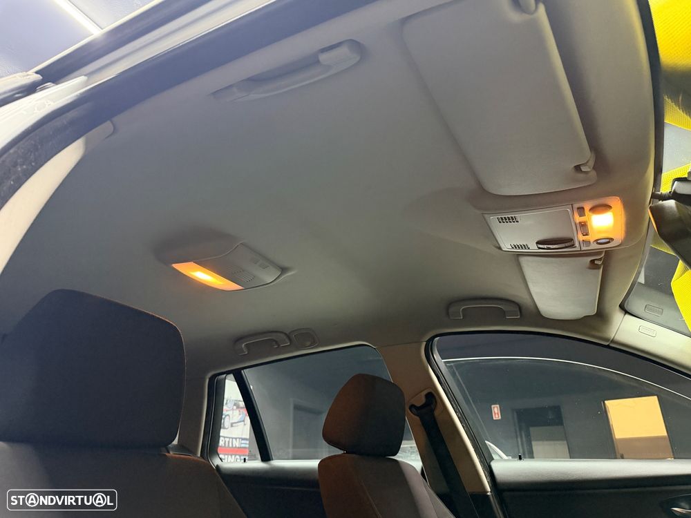 BMW 318 d DPF Edition Lifestyle - 24