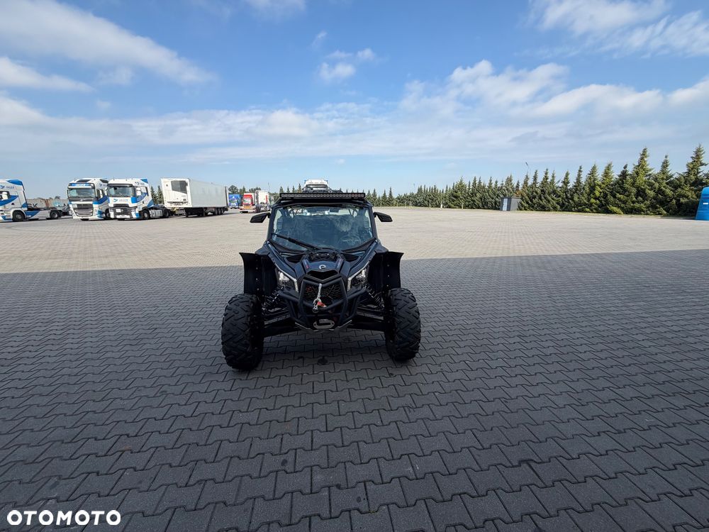 Can-Am Maverick - 10