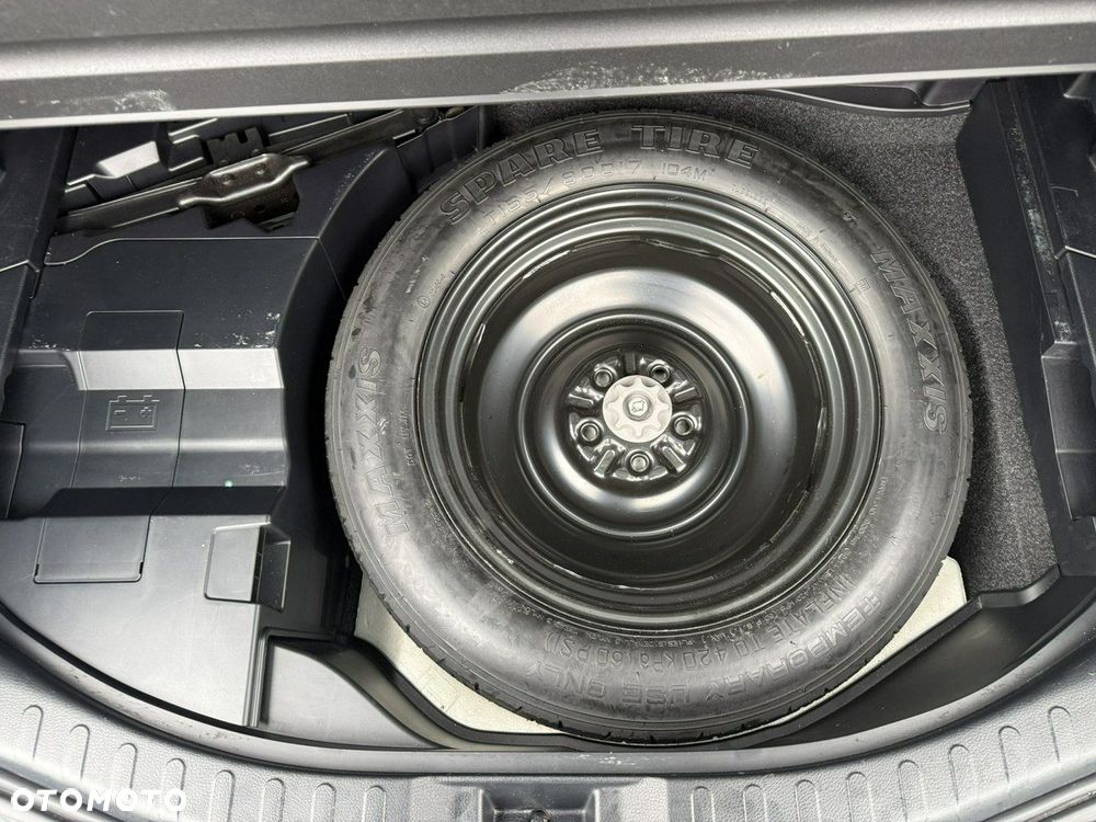 Toyota RAV4 Hybrid Premium 4x2 - 39