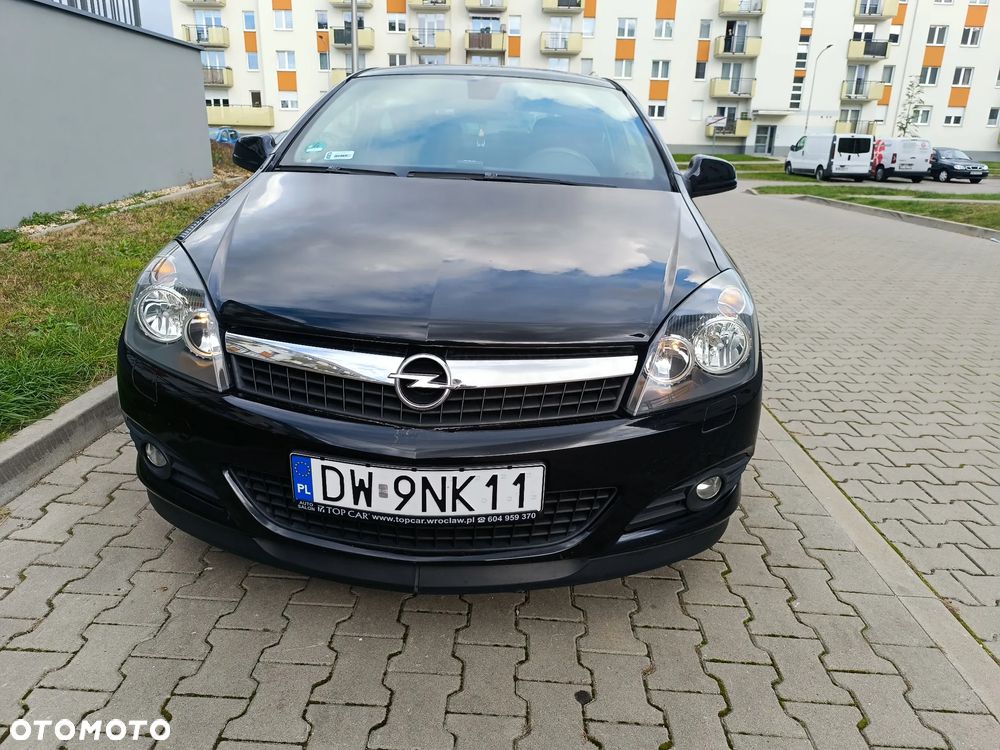 Opel Astra GTC 1.6 - 21