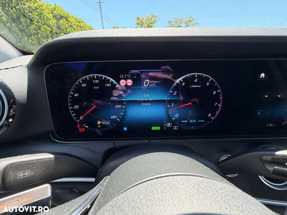 Mercedes-Benz E 200 4MATIC 9G-TRONIC Avantgarde - 12