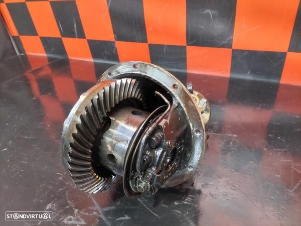 Diferencial  Mitsubishi L 200 / Triton Camião De Plataforma/Chassis (K - 2