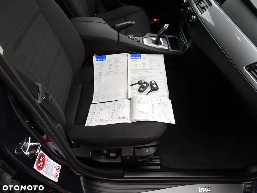 BMW Seria 5 520d Touring Edition Exclusive - 8
