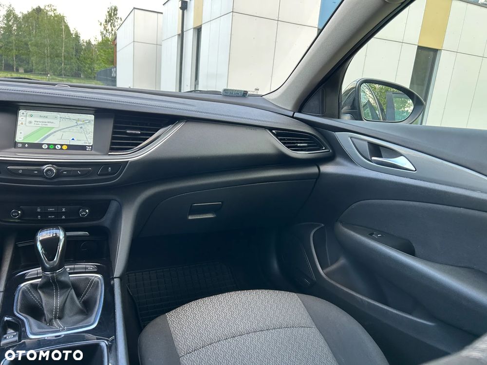 Opel Insignia 1.5 T Enjoy S&S - 12