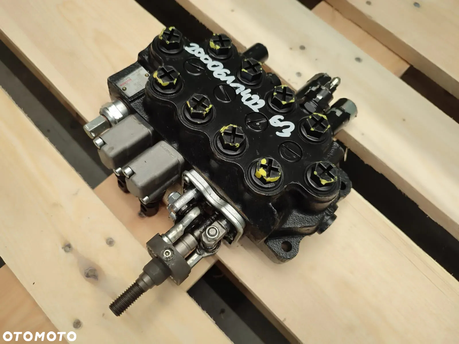 Rozdzielacz hydrauliczny 200061141163 BUCHER - 3