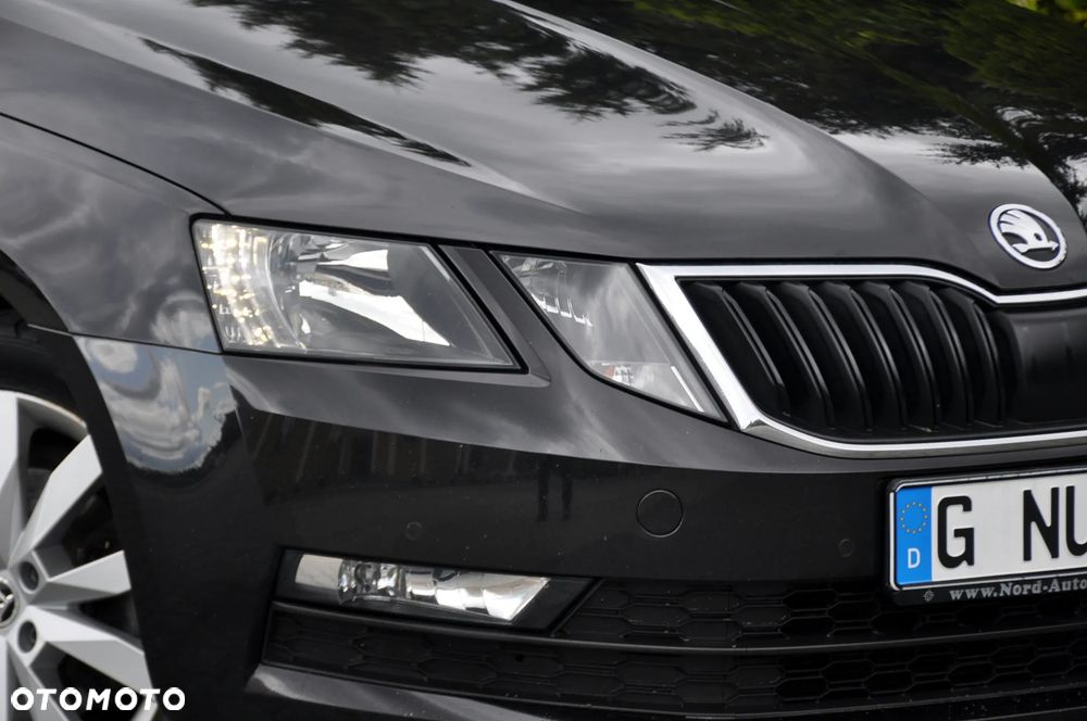 Skoda Octavia 2.0 TDI Elegance DSG - 12