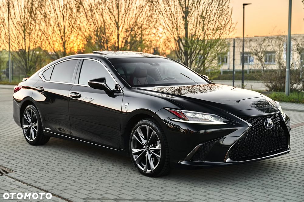 Lexus ES 300h F Sport - 15