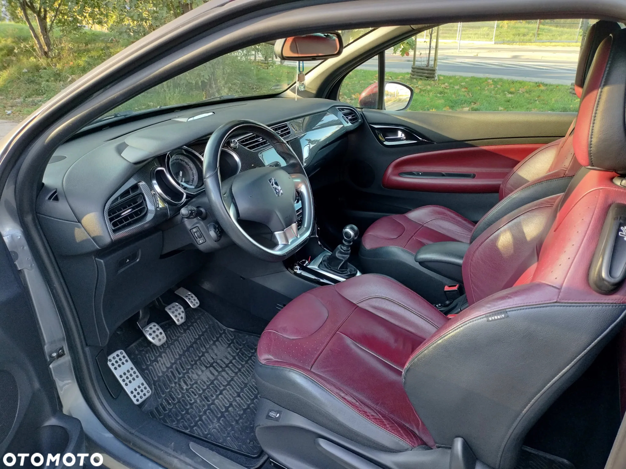 Citroën DS3 THP 155 SportChic - 2