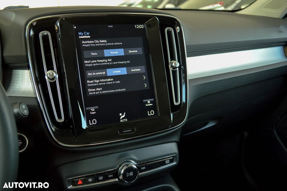 Volvo XC 40 T5 Recharge DKG Essential - 13