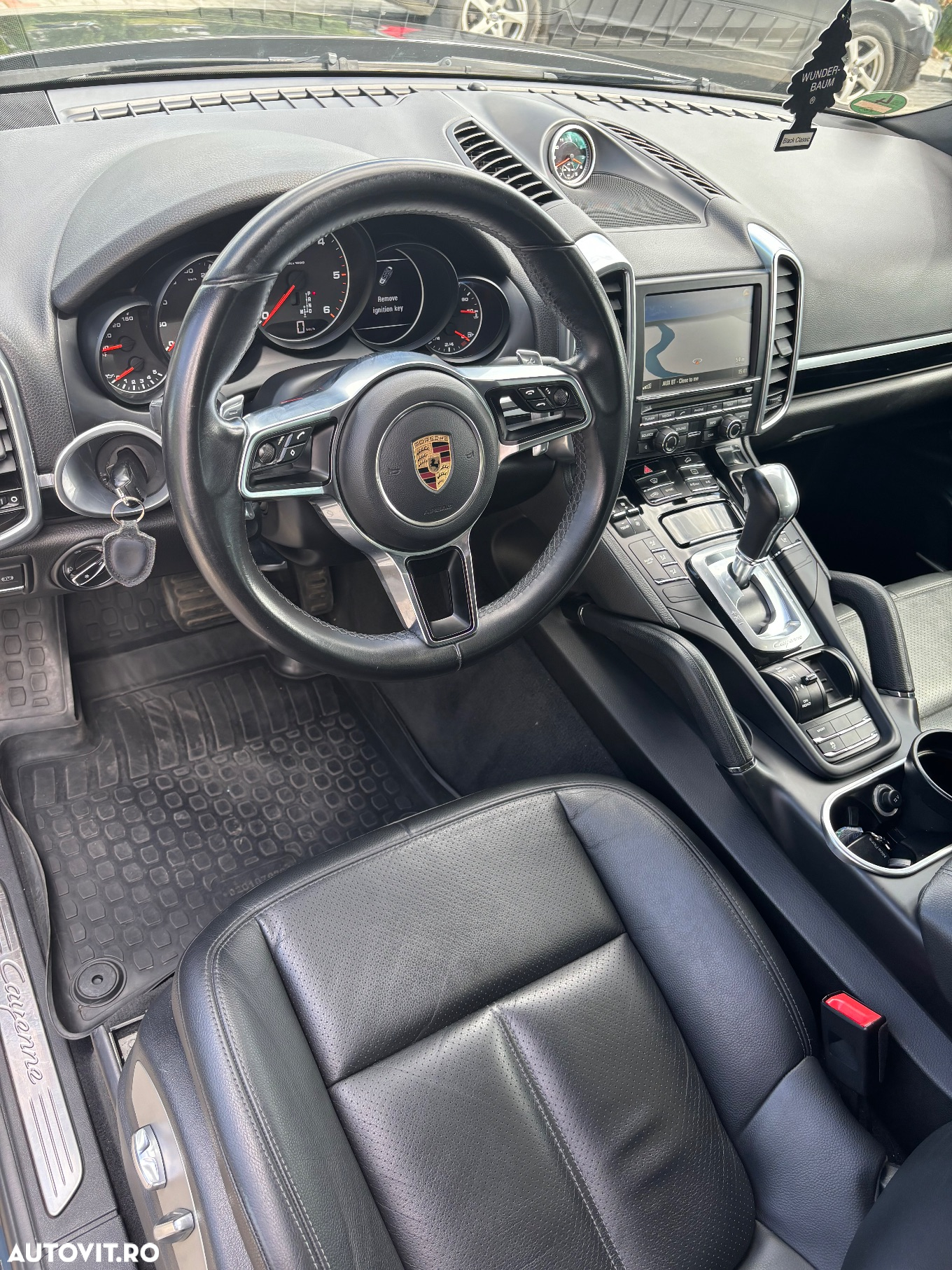 Porsche Cayenne 3.0 L - 17