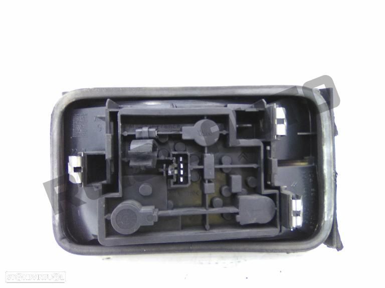 Farolim Trás Mala Esquerdo  Citroen Xantia [1992_2002] 2.1 Turb - 2