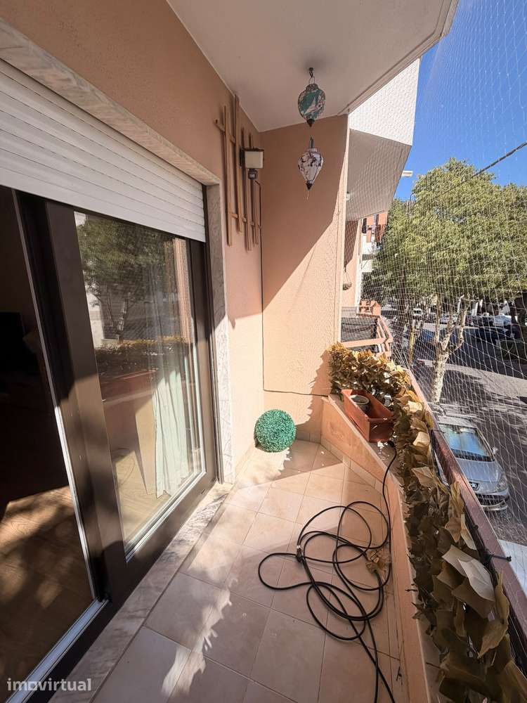 Apartamento T2 com varanda em Sintra - Grande imagem: 3/13