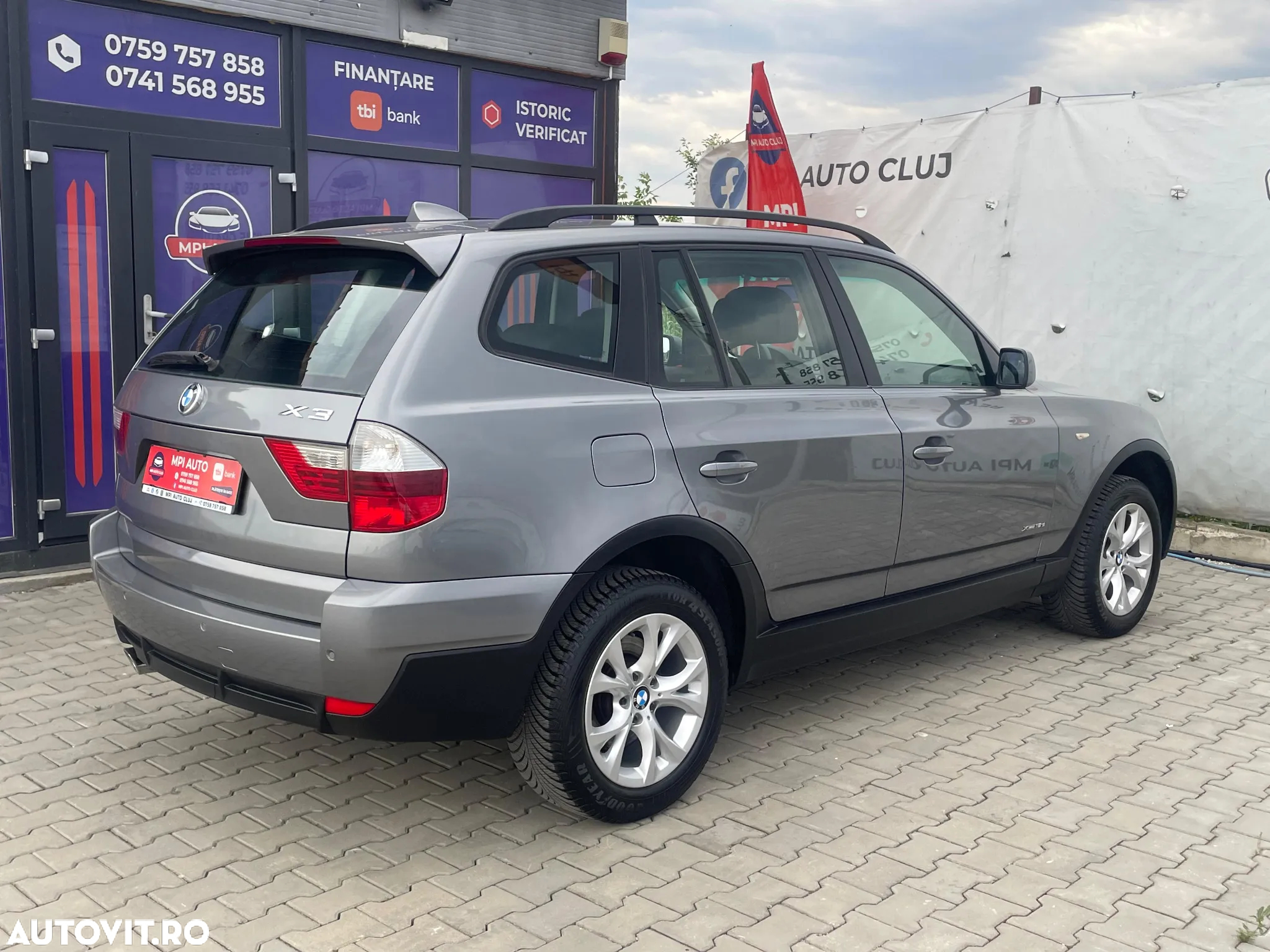 BMW X3 xDrive18d - 9