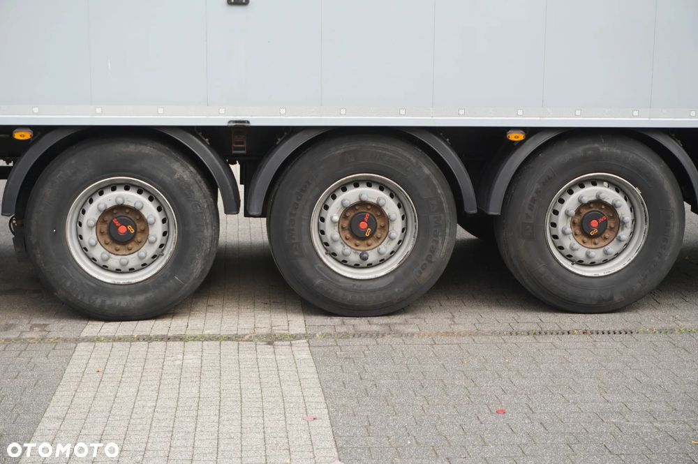 Schwarzmuller Ruchoma podłoga / 2021 / 4 sztuki - 11