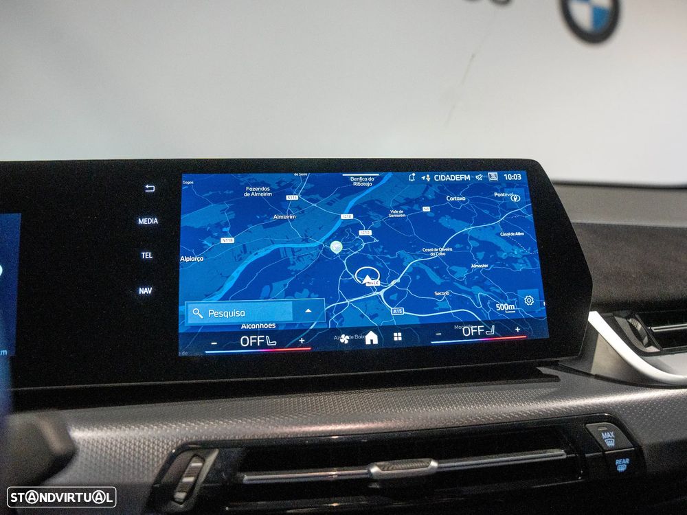 BMW iX2 eDrive20 Pack Desportivo M - 12