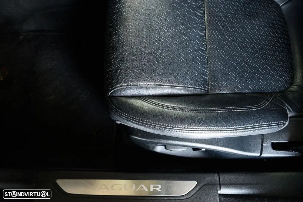 Jaguar XF 2.0 D R-Sport Aut. - 30