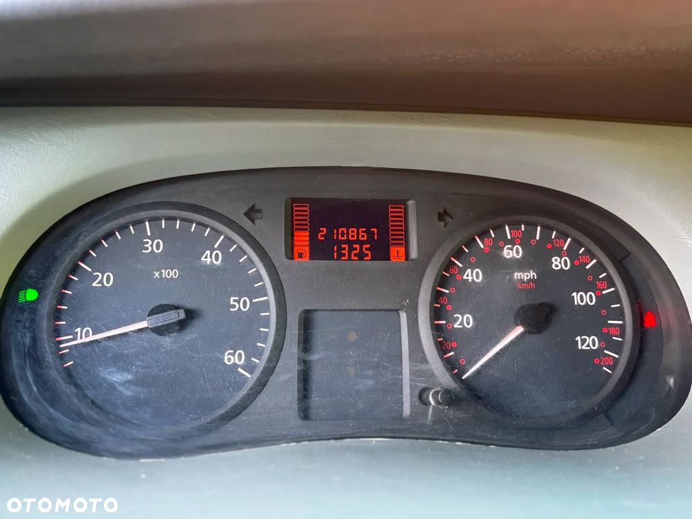 Renault Trafic - 13