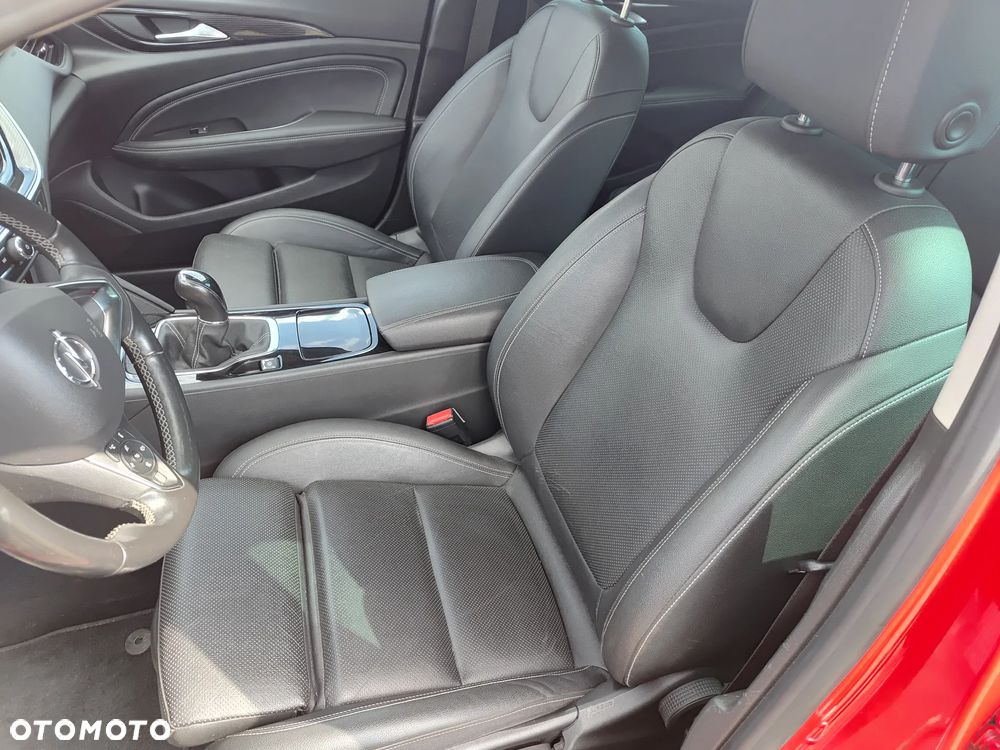 Opel Insignia - 16