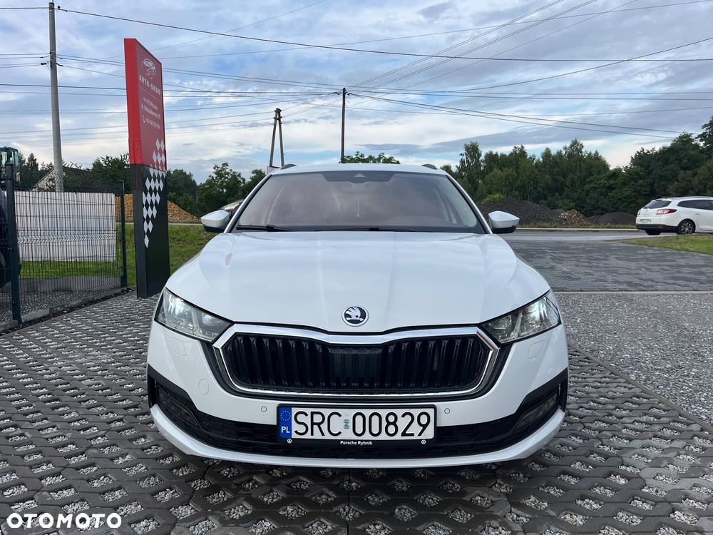 Skoda Octavia Combi 2.0 TDI DSG Exclusive Plus - 3