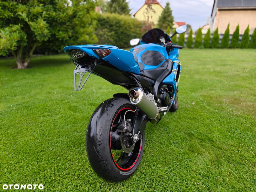 Suzuki GSX-R - 13