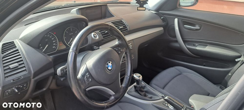 BMW Seria 1 118d - 9