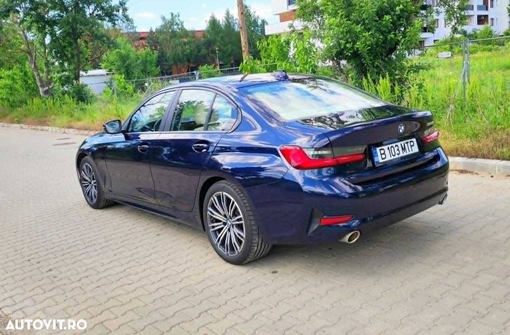 BMW Seria 3 320i Aut. Luxury Line - 10