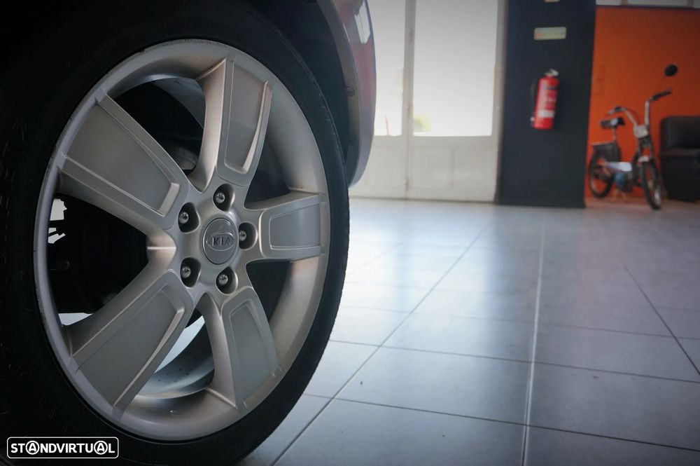 Kia Soul 1.6 CRDi EX - 28
