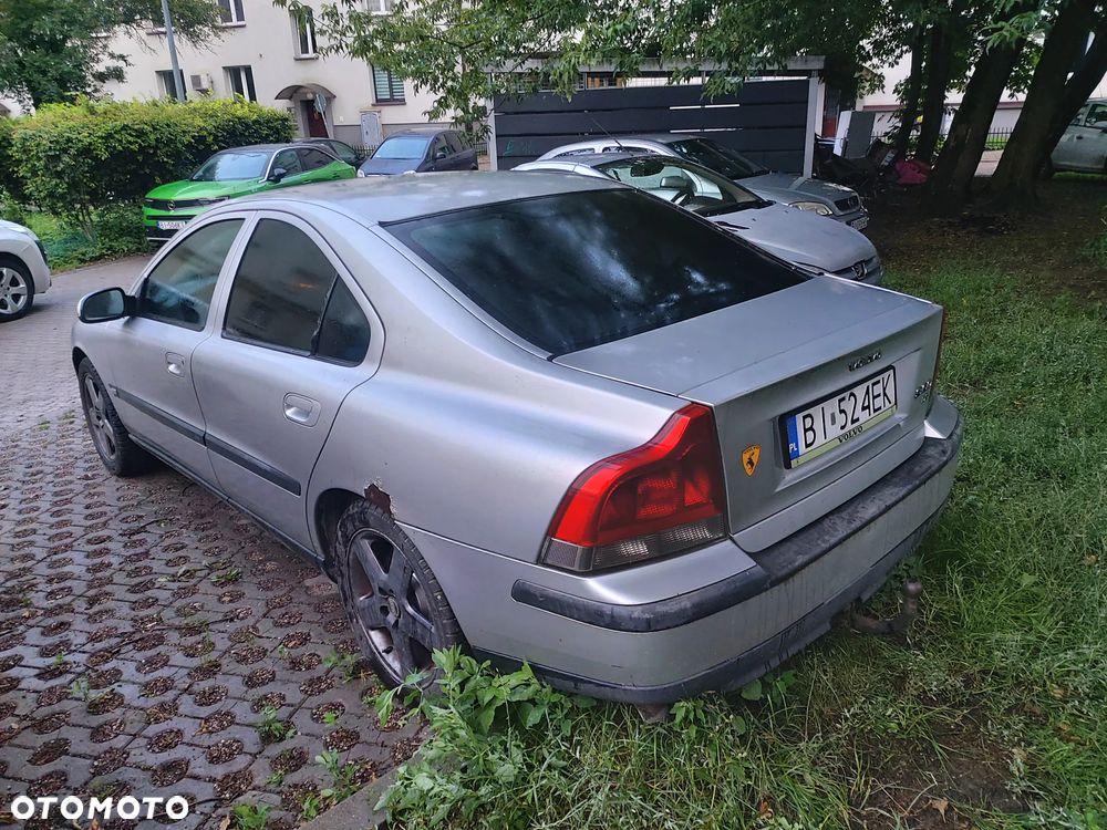 Volvo S60 2.4 D5 - 6