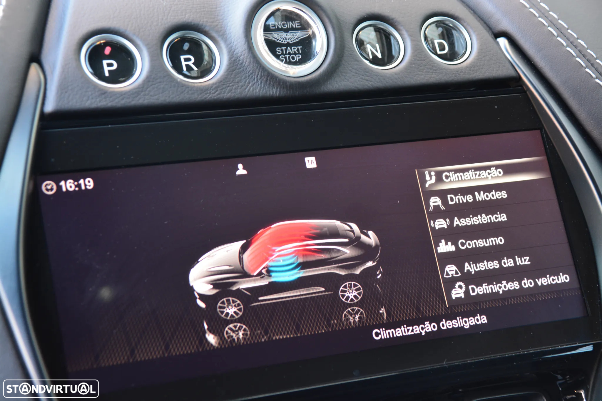 Aston Martin DBX Standard - 45