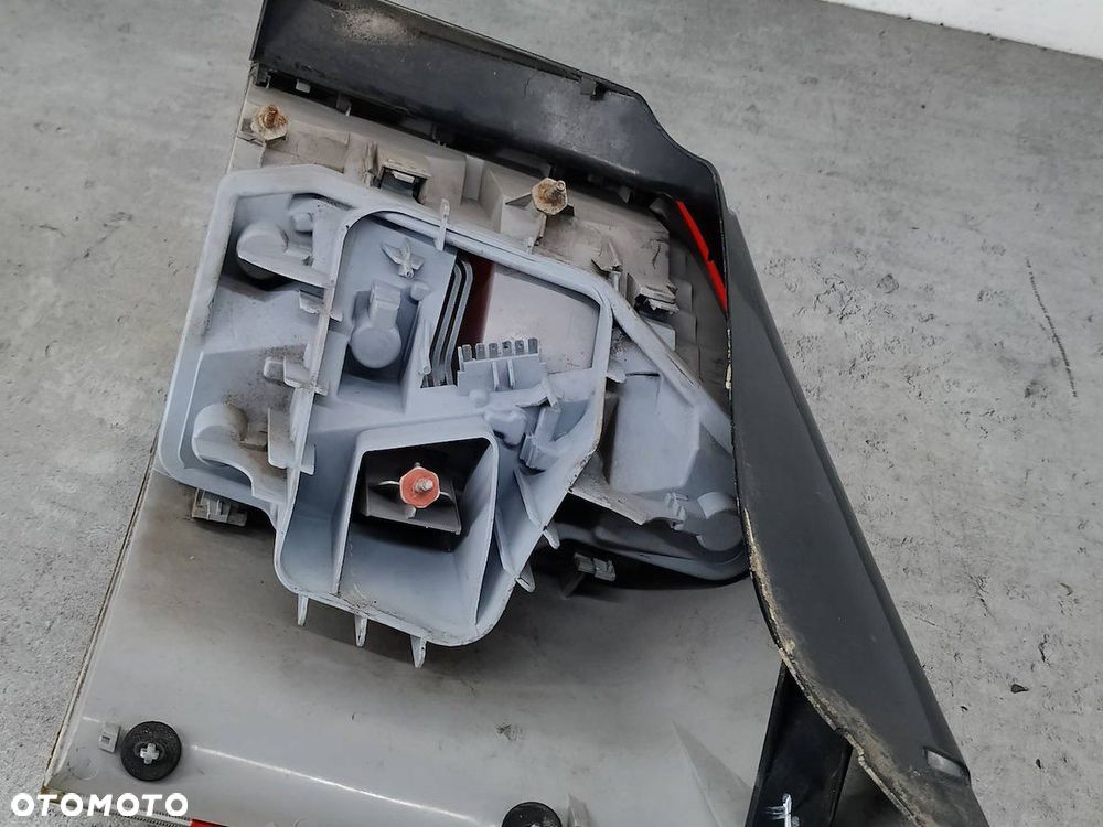 LAMPA TYLNA LEWA OPEL SIGNUM 9185948 HATCHBACK - 4