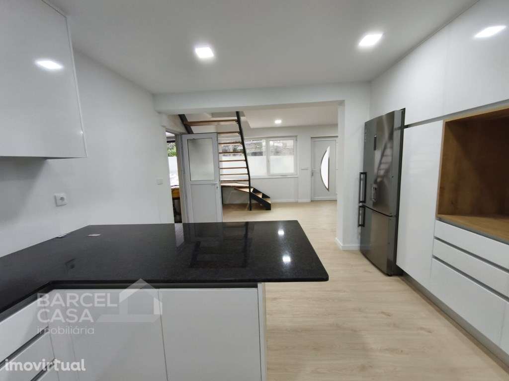 Moradia individual T4 em Cossourado - Barcelos - Grande imagem: 3/17