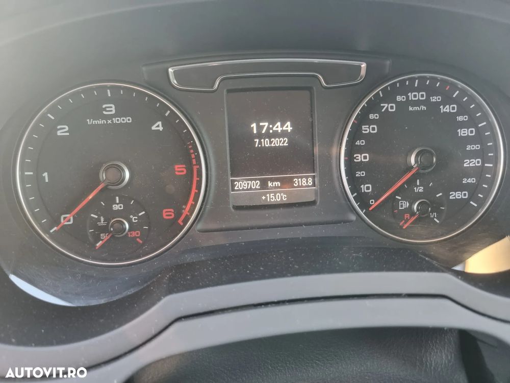 Audi Q3 2.0 TDI Quattro Stronic - 8