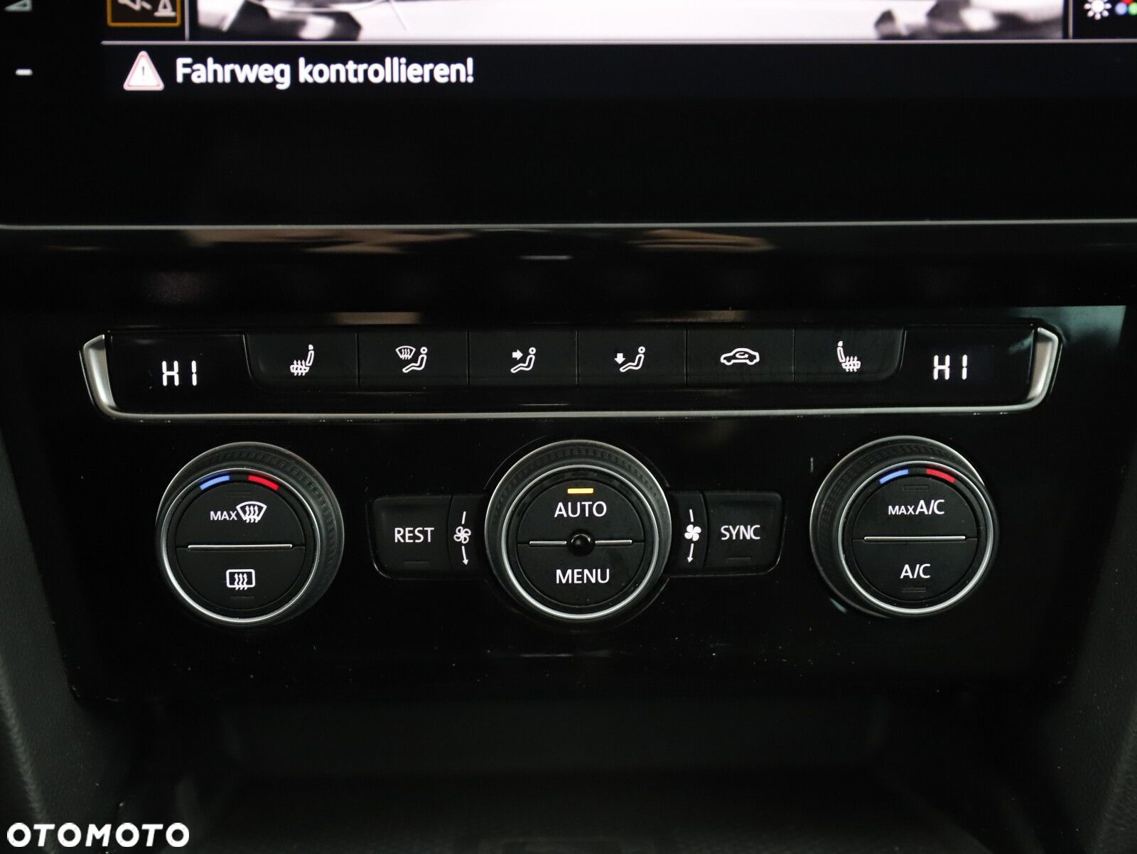 Volkswagen Passat - 14