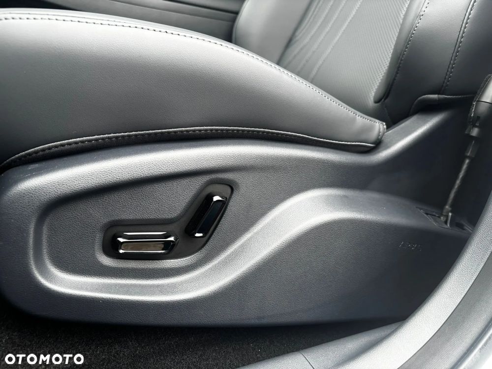 Geely Starray EM-i 1.5 PHEV Pro - 24