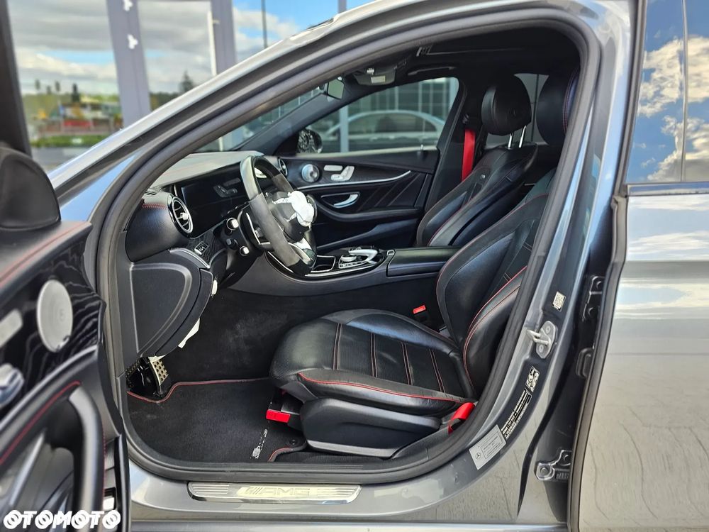 Mercedes-Benz Klasa E 43 AMG 4-Matic - 21