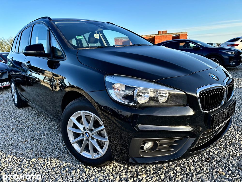 BMW Seria 2 218d - 23