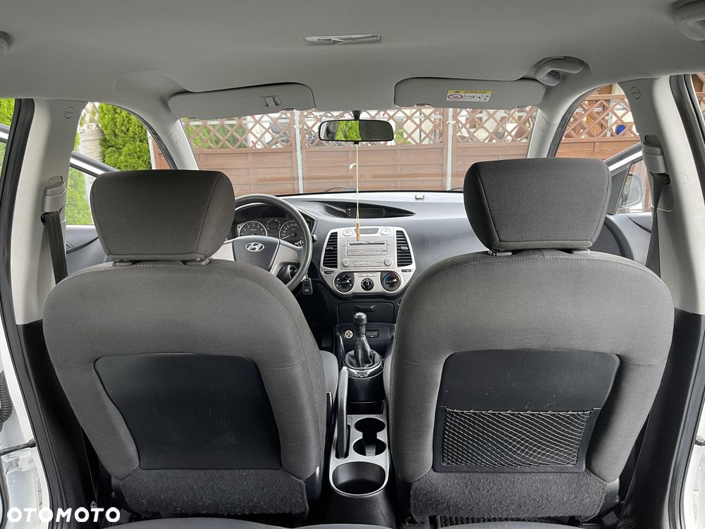 Hyundai i20 - 21