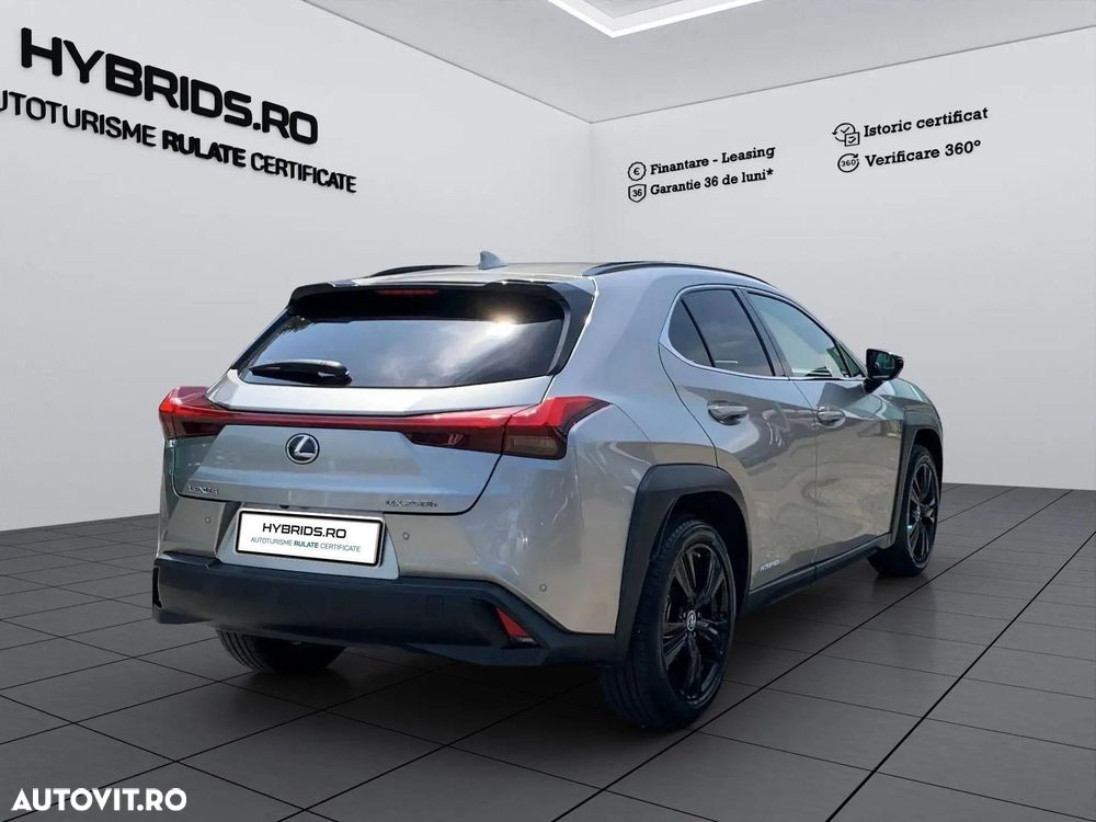 Lexus UX 250h (E-FOUR) Executive Line - 6