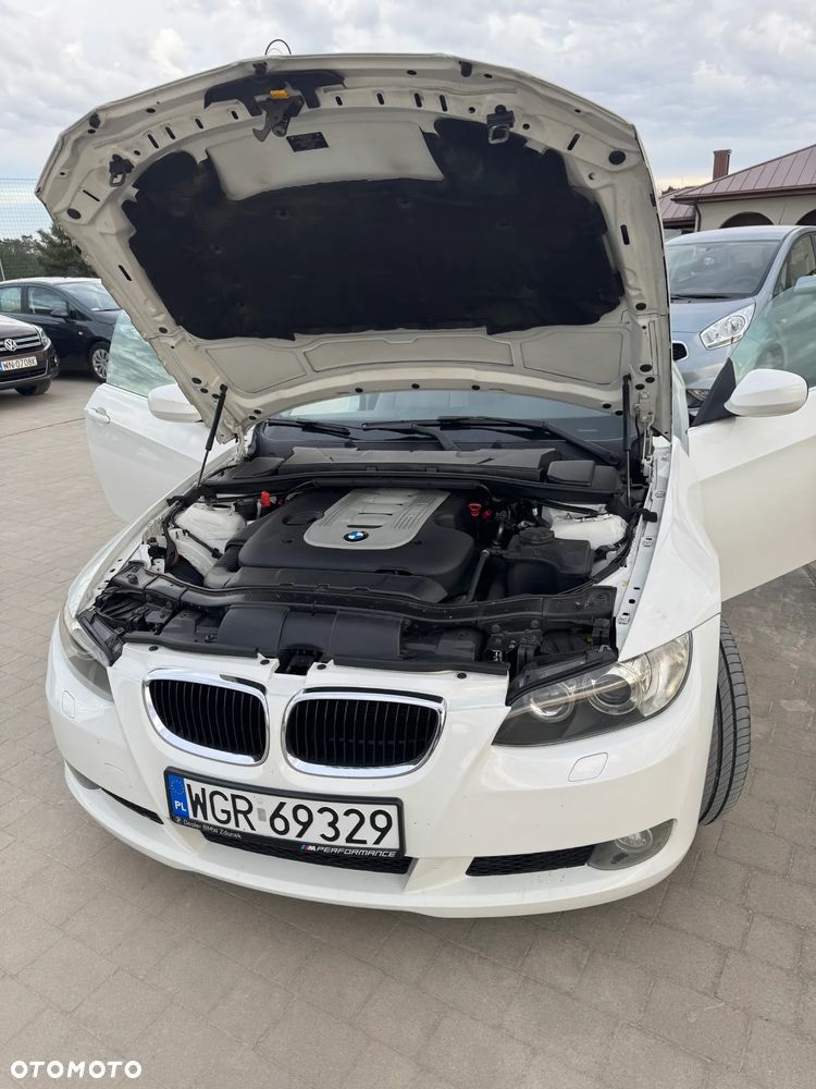 BMW Seria 3 325d - 18