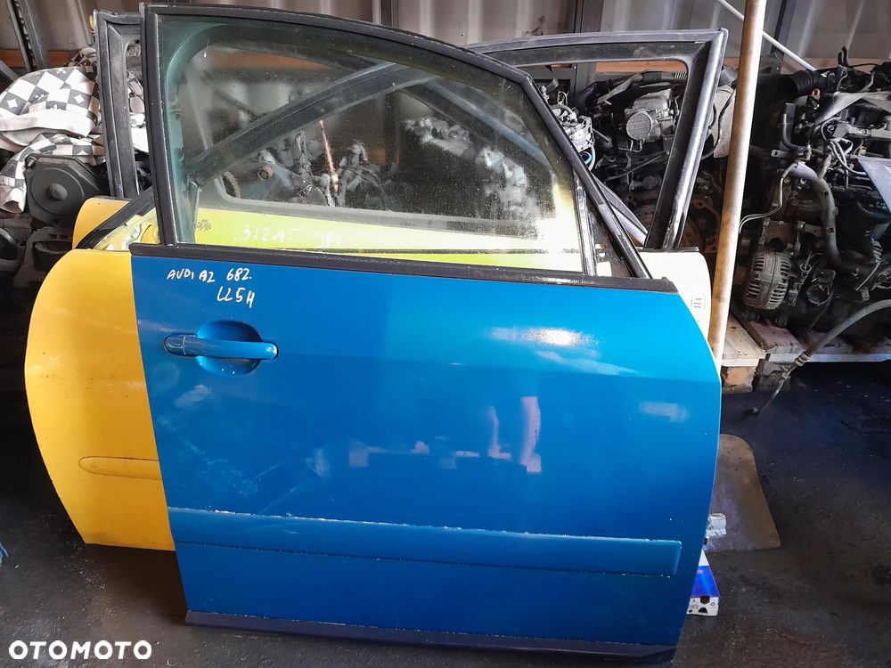 AUDI A2 DRZWI PRAWE PRZEDNIE PRAWY PRZÓD KOLOR: LZ5H - 1