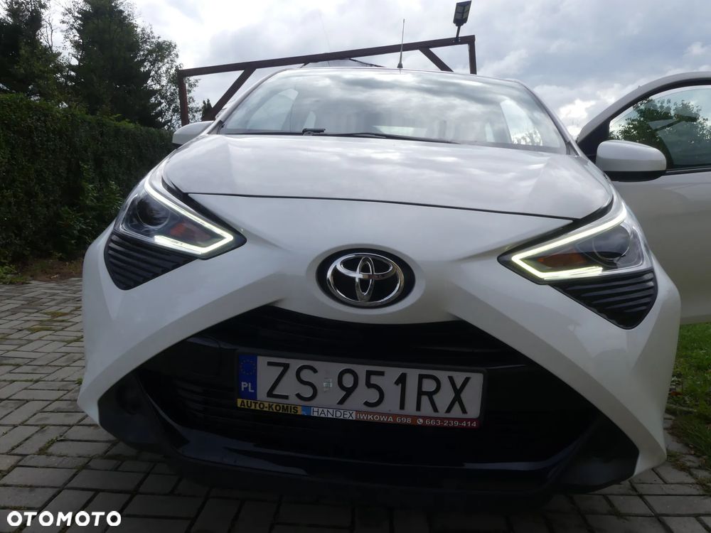Toyota Aygo x-play - 34
